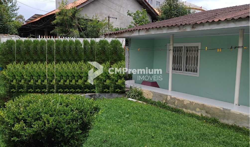 Oportunidade Única  Terreno com Casa Principal e 4 Casas nos F...
