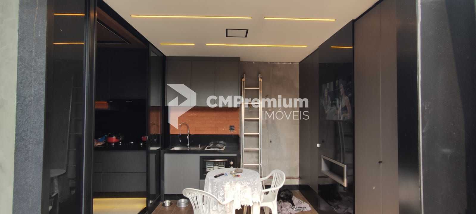 Casa à Venda no Jardim São José  Sarandi PR | 2 Quartos  1 Suí...