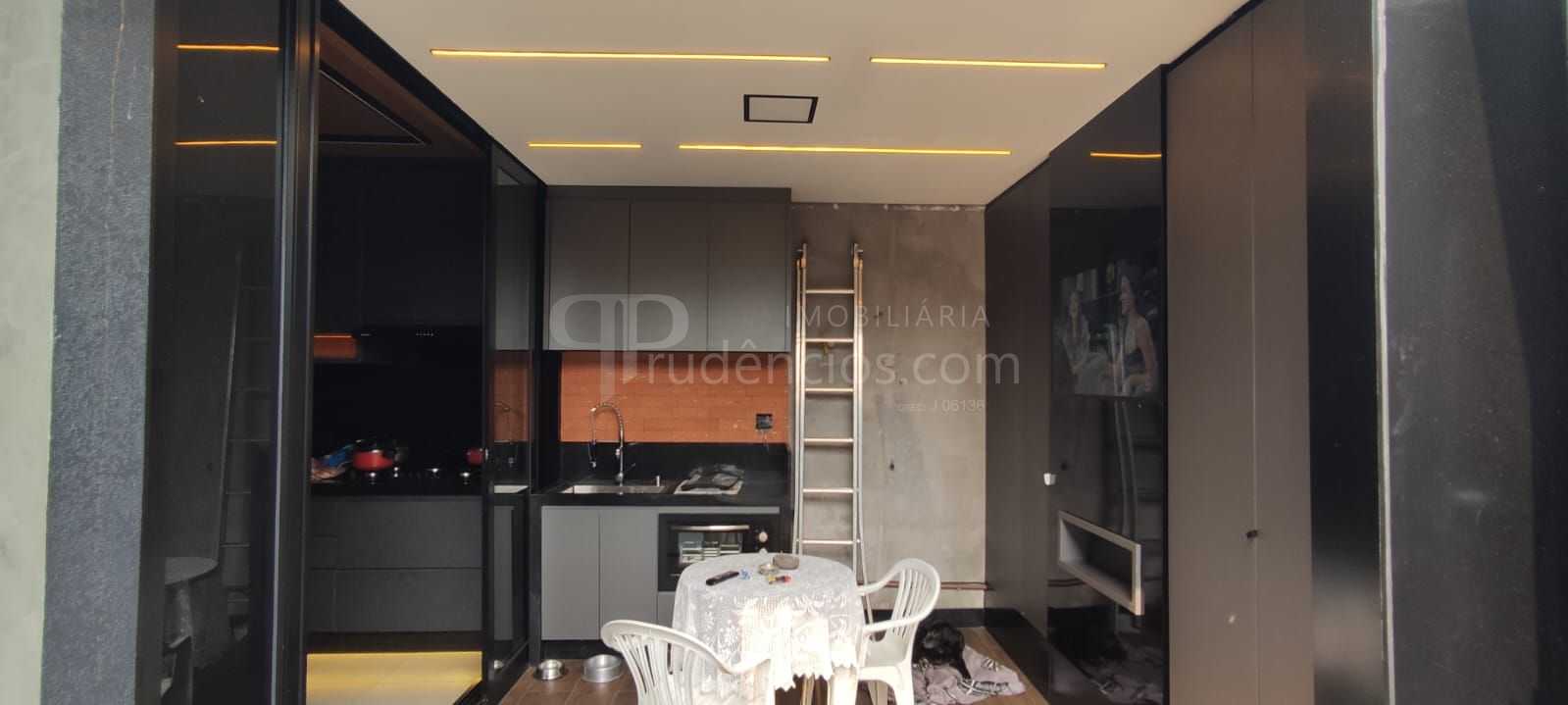 Casa à Venda no Jardim São José  Sarandi PR | 2 Quartos  1 Suí...