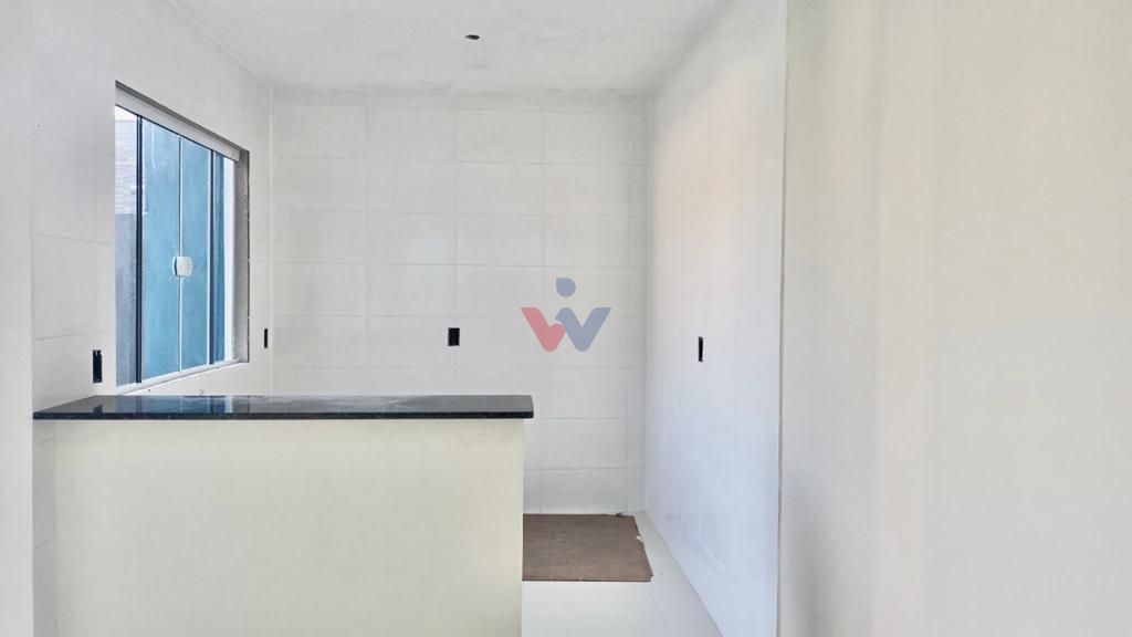 Linda Casa à Venda com 2 Quartos e Excelente Localização  Conf...