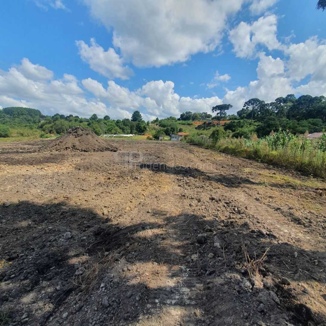 Chácara em Fazenda Rio Grande PR  7.900 m  com rio, rancho e á...