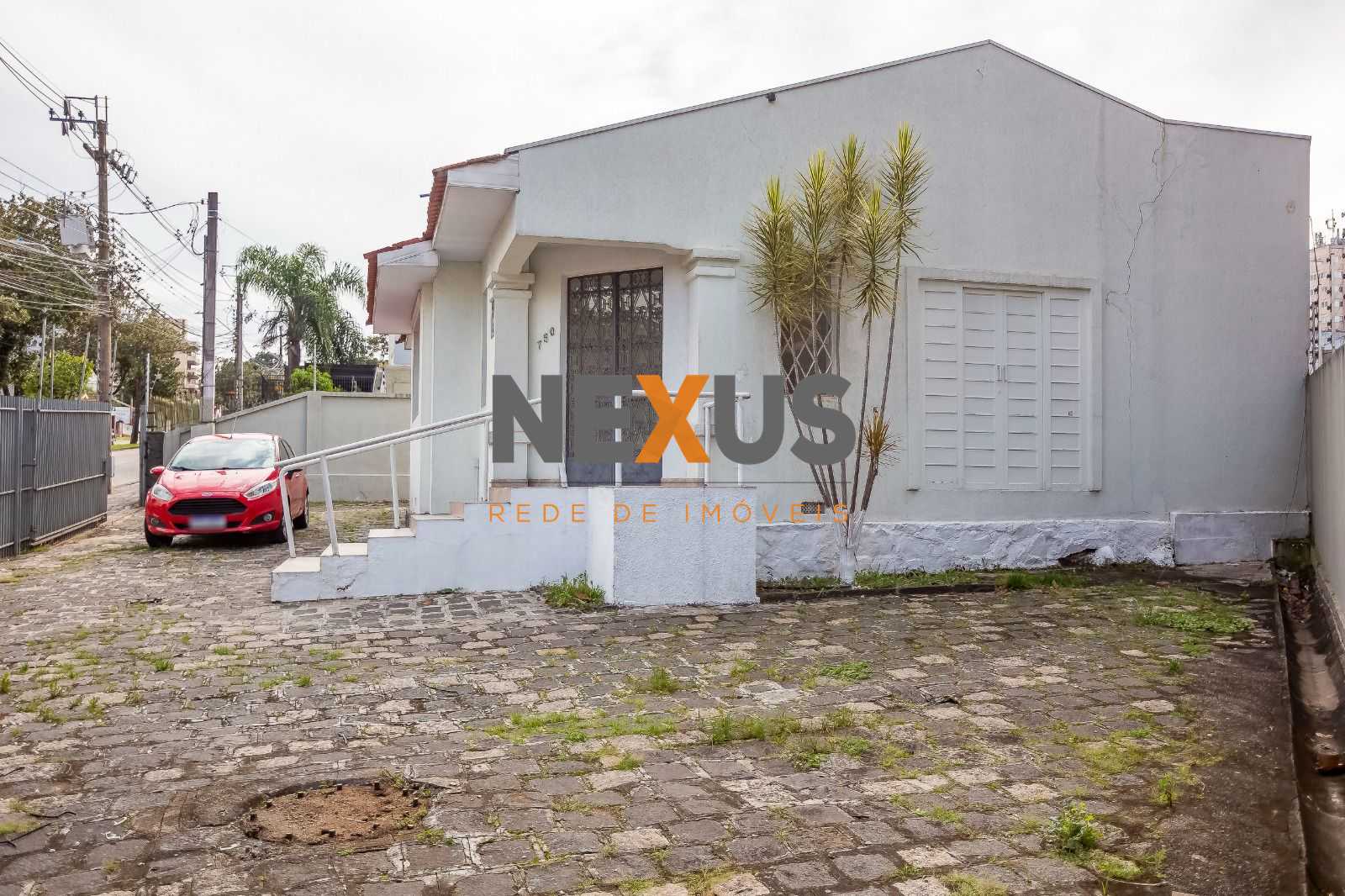 Imóvel Comercial Amplo e Versátil no São Francisco: Próximo ao...