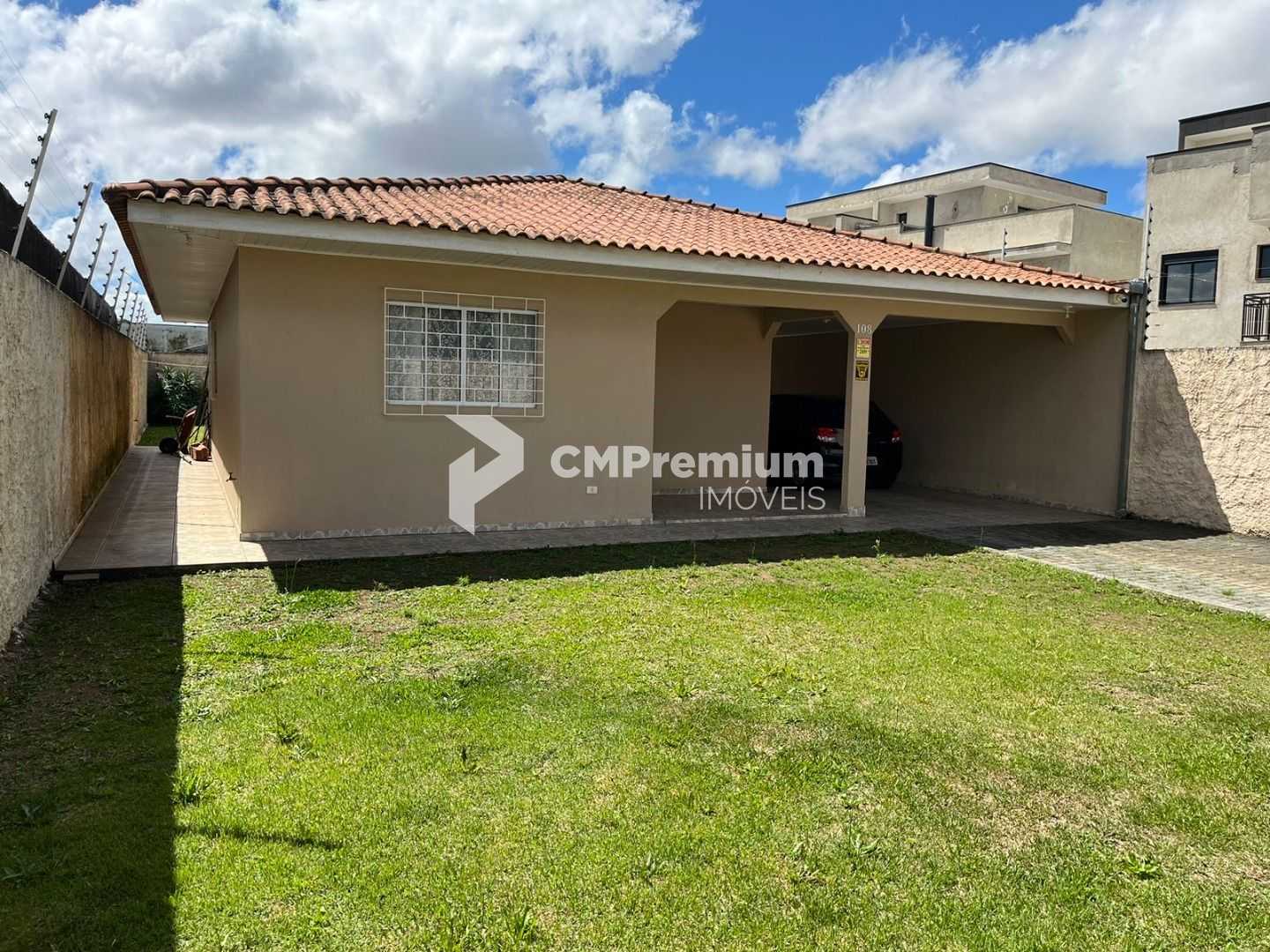 Magnífica Casa à Venda no Uberaba, Curitiba  Conforto, Espaço ...