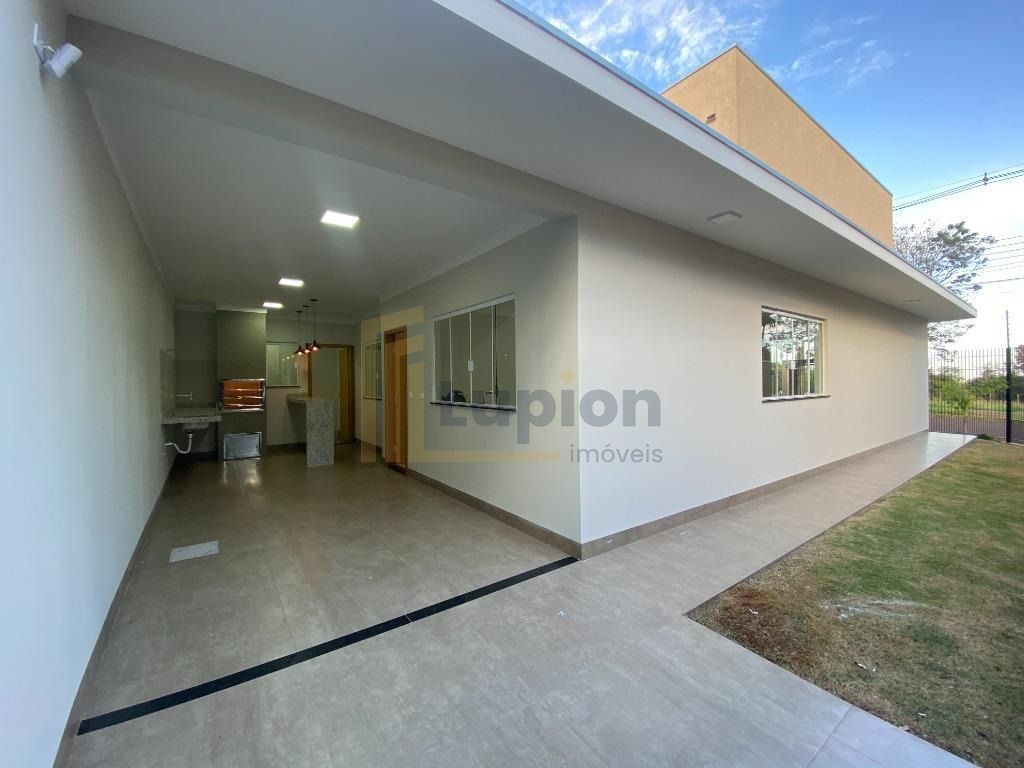 Casa à Venda no Recanto dos Magnatas  3 Dormitórios com Suíte ...