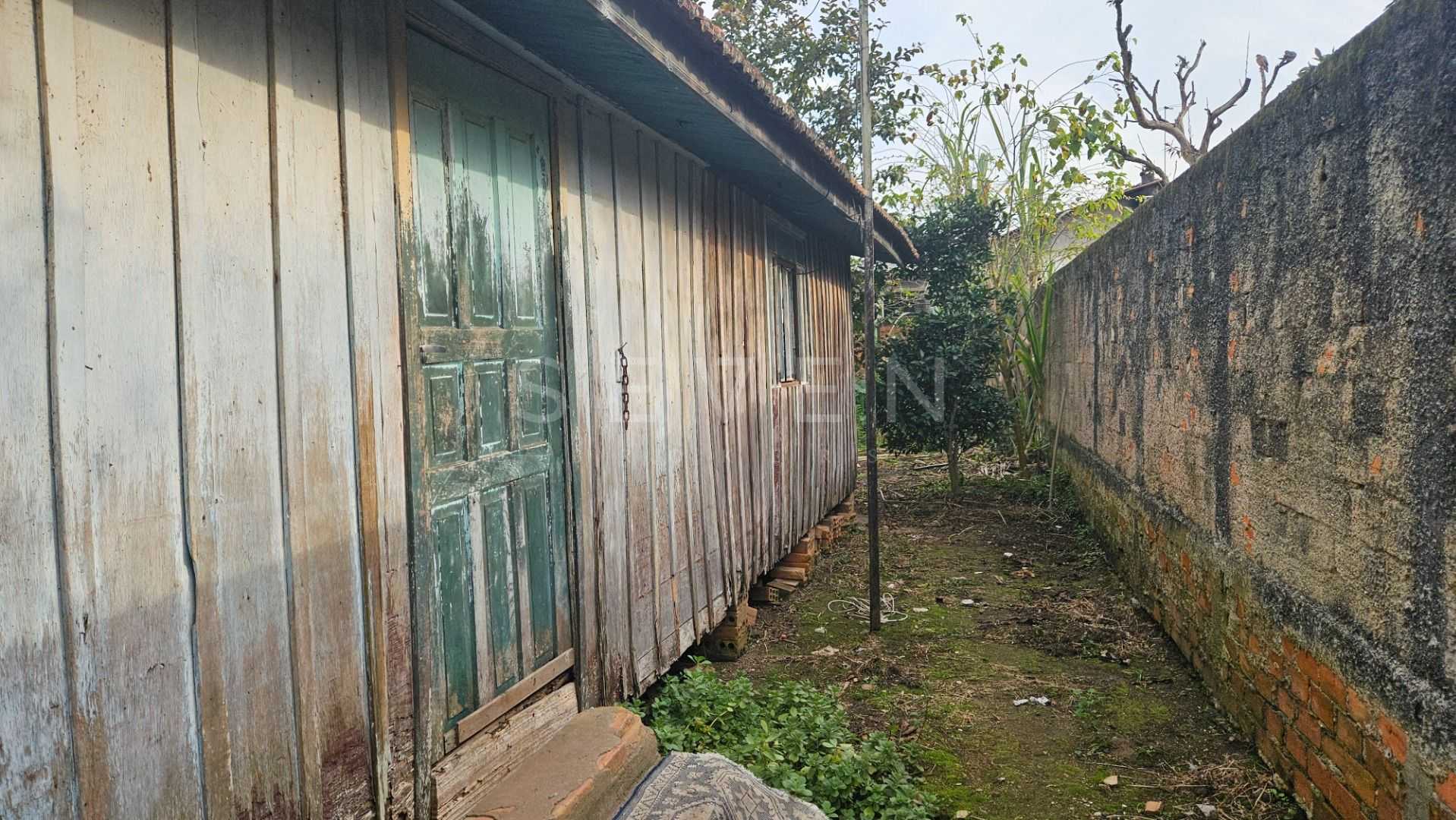 Terreno Plano de 446m  à Venda no Bairro Costeira  Excelente L...