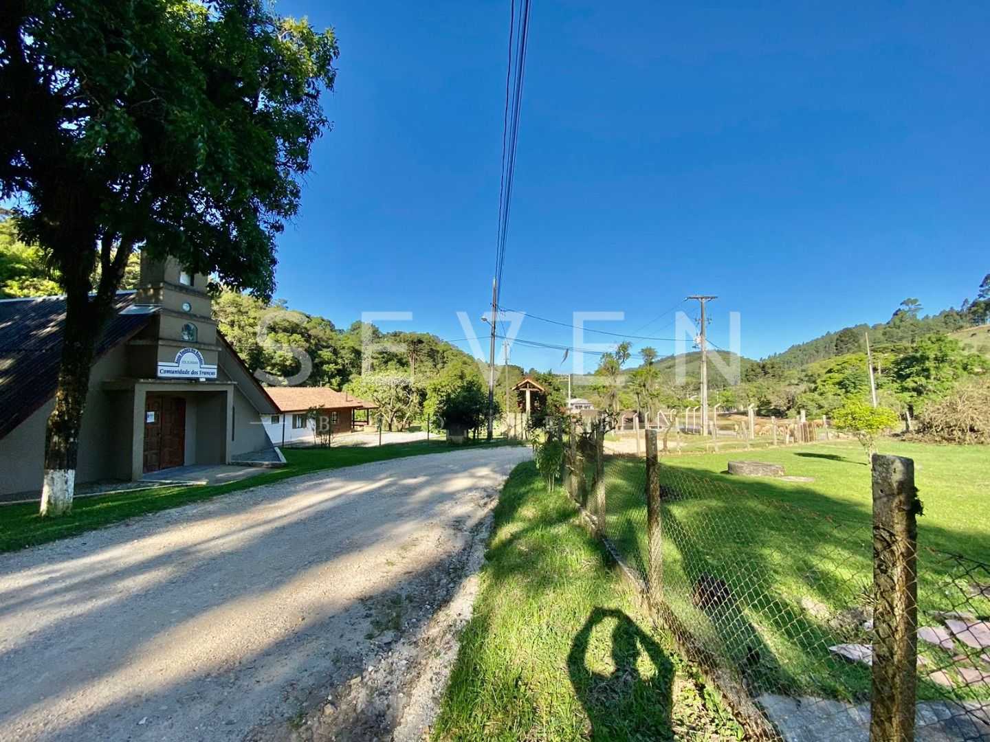 Chácara de 44.000 m  Próxima a Curitiba  Casa Sede, Área Gour...