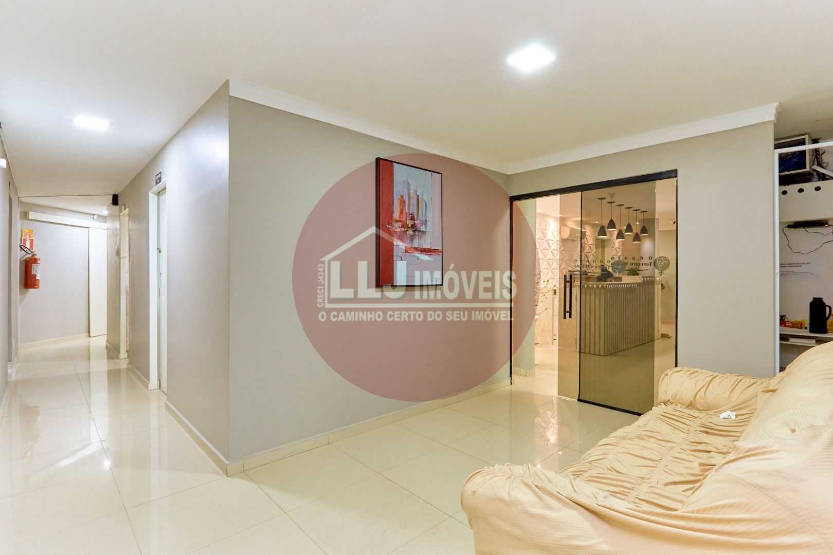 Prédio Comercial de Prestígio no Coração de Curitiba  850 m 