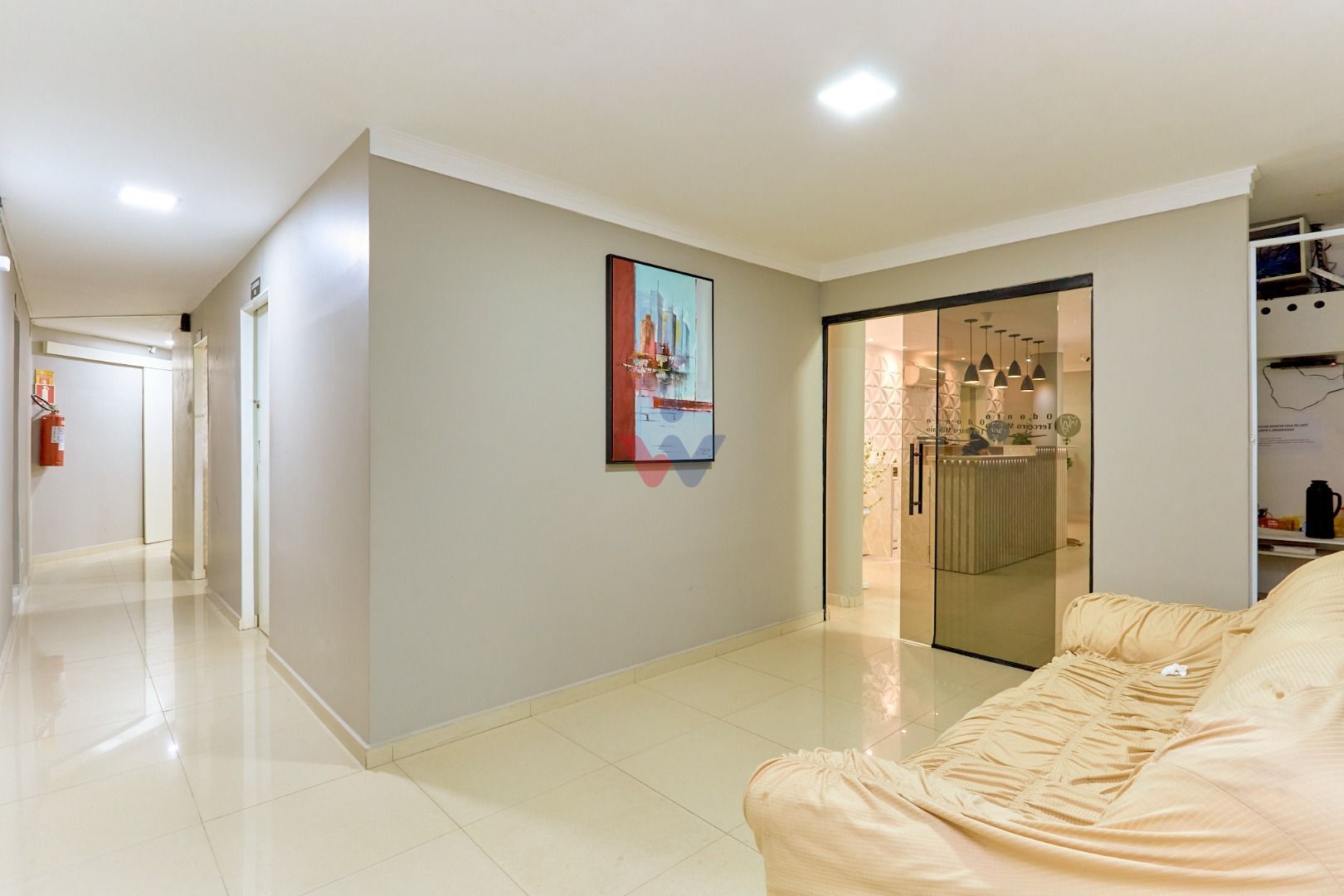 Prédio Comercial de Prestígio no Coração de Curitiba  850 m 