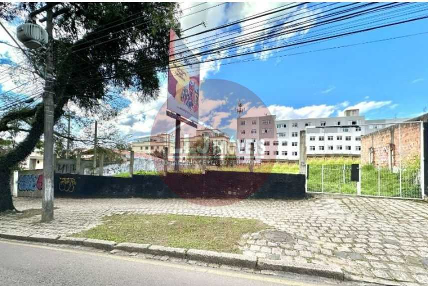 Terreno 880m  no Bairro Portão  Próximo ao Shopping Palladium
