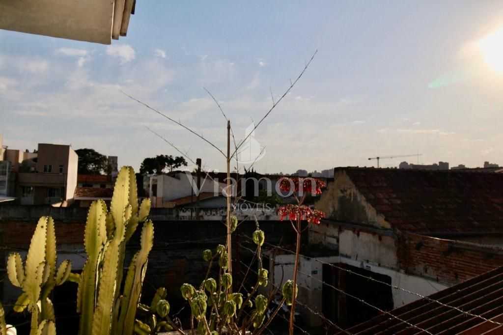 Excelente imóvel com duas casas independentes no Vale do Pinhã...