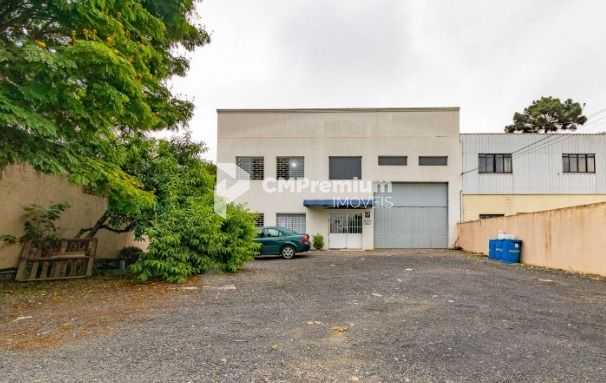 Barracão 550m  no Boqueirão  Espaço Amplo e Estrutura Completa...