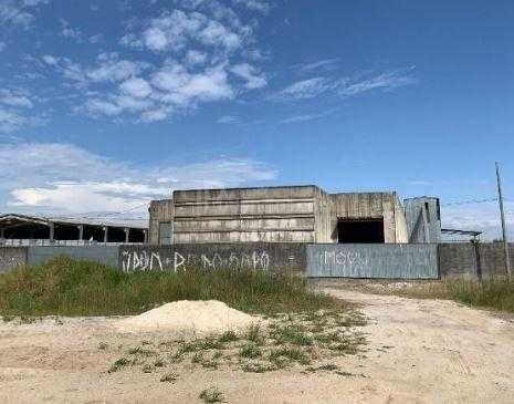 Terreno Industrial com Barracão de 2.400 m  em Condomínio  Loc...