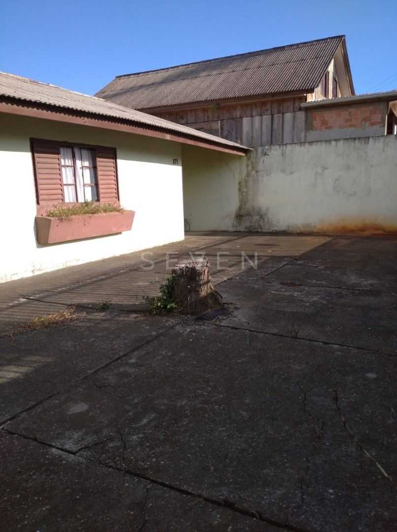 Terreno Amplo com Casa em Alvenaria no Jardim Keli Cristina  O...