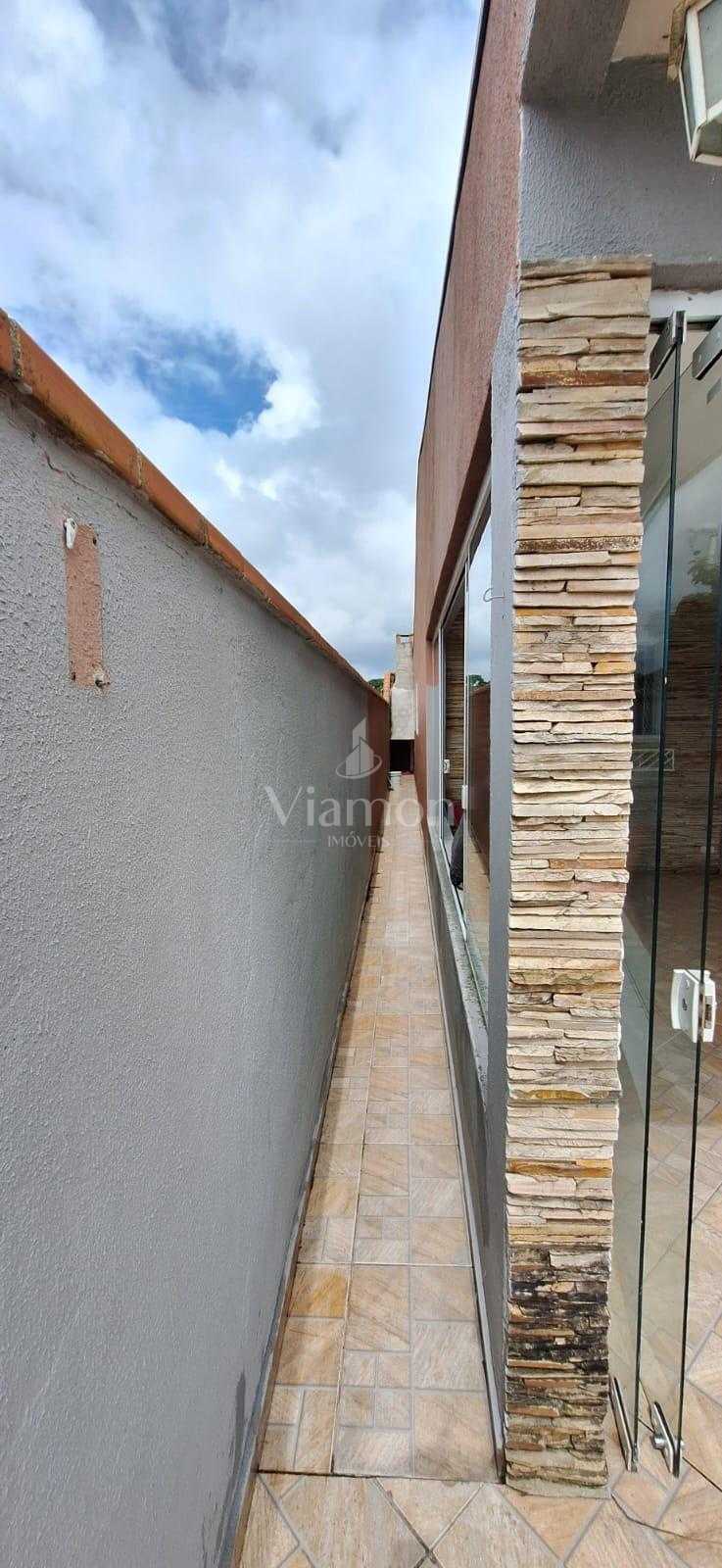 Espaçoso Imóvel à Venda na Fazenda Rio Grande  2 Dormitórios e...