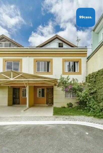 Triplex Espaçoso em Condomínio Fechado Próximo ao Colégio Adve...