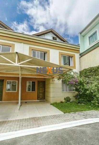 Triplex Espaçoso em Condomínio Fechado Próximo ao Colégio Adve...