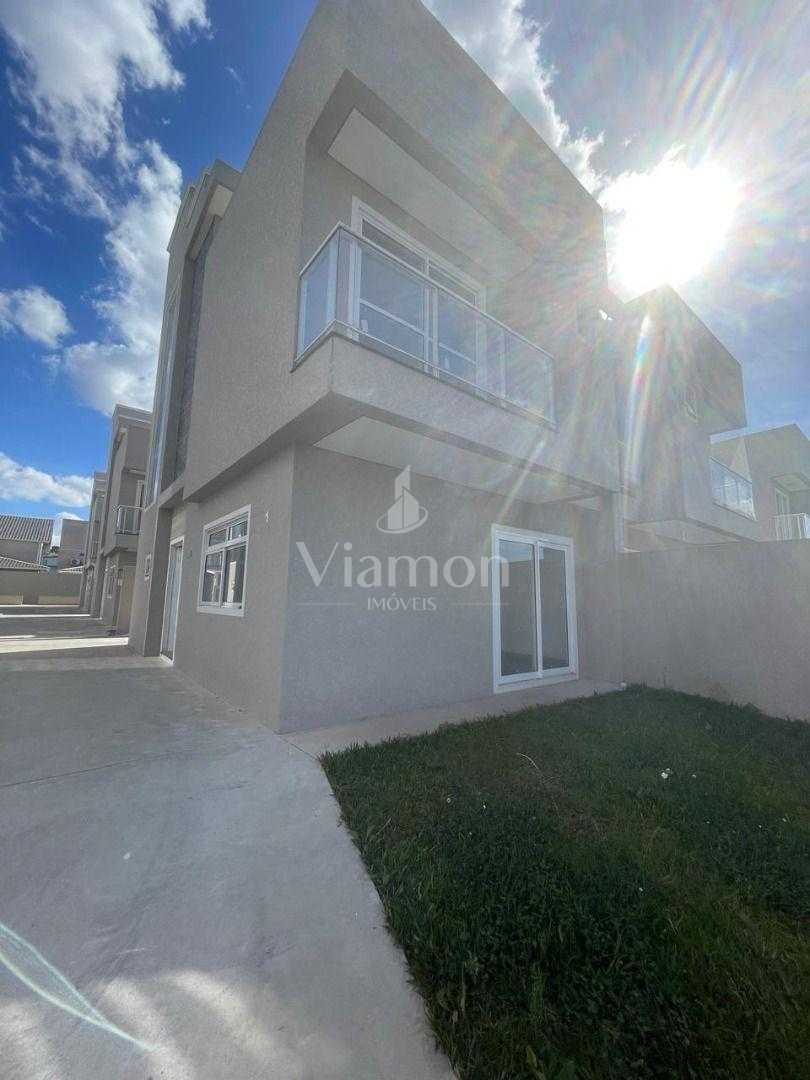 Sobrado 3 Quartos com Ático e Churrasqueira em Condomínio Fech...