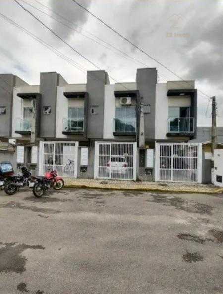 Sobrado Semi Mobiliado à Venda em Itapema do Norte, Morretes P...