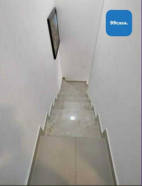 Sobrado Semi Mobiliado à Venda em Itapema do Norte, Morretes P...