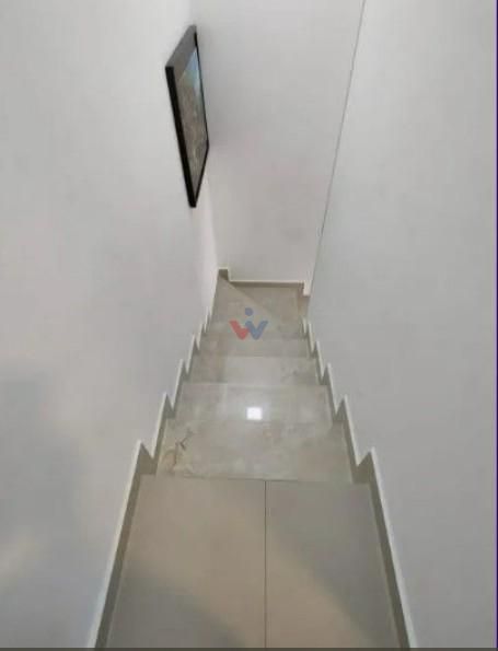 Sobrado Semi Mobiliado à Venda em Itapema do Norte, Morretes P...