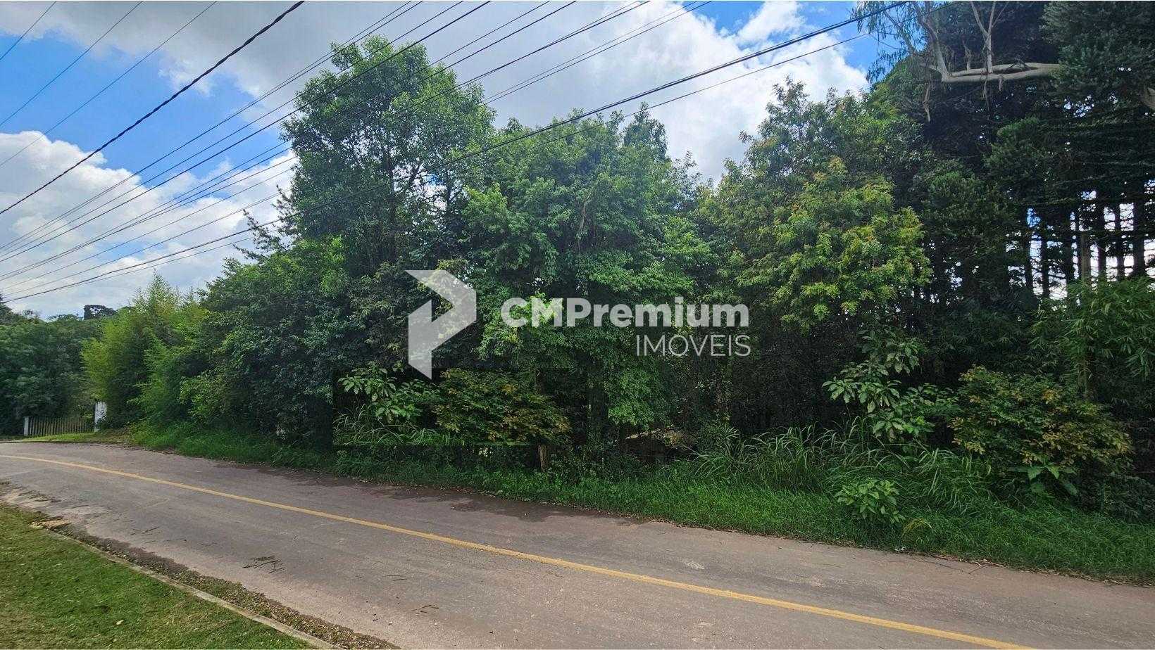 Terreno urbano de 11.000 m  com nascente e bosque a 14 km de C...