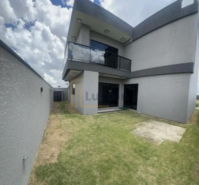 Sobrado Novo com 3 Suítes em Condomínio Fechado  Conforto, Seg...