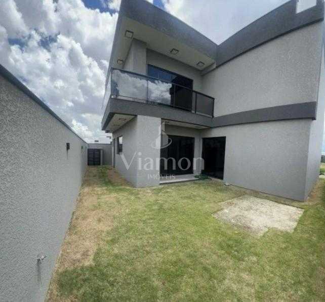 Sobrado Novo com 3 Suítes em Condomínio Fechado  Conforto, Seg...