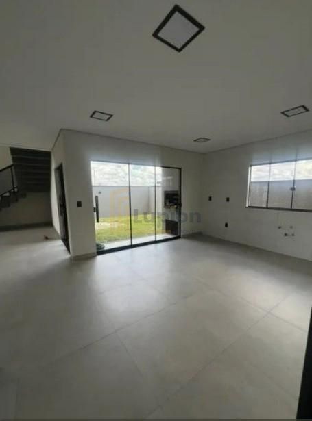 Sobrado Novo com 3 Suítes em Condomínio Fechado  Conforto, Seg...