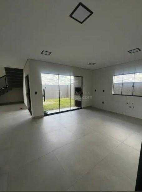 Sobrado Novo com 3 Suítes em Condomínio Fechado  Conforto, Seg...