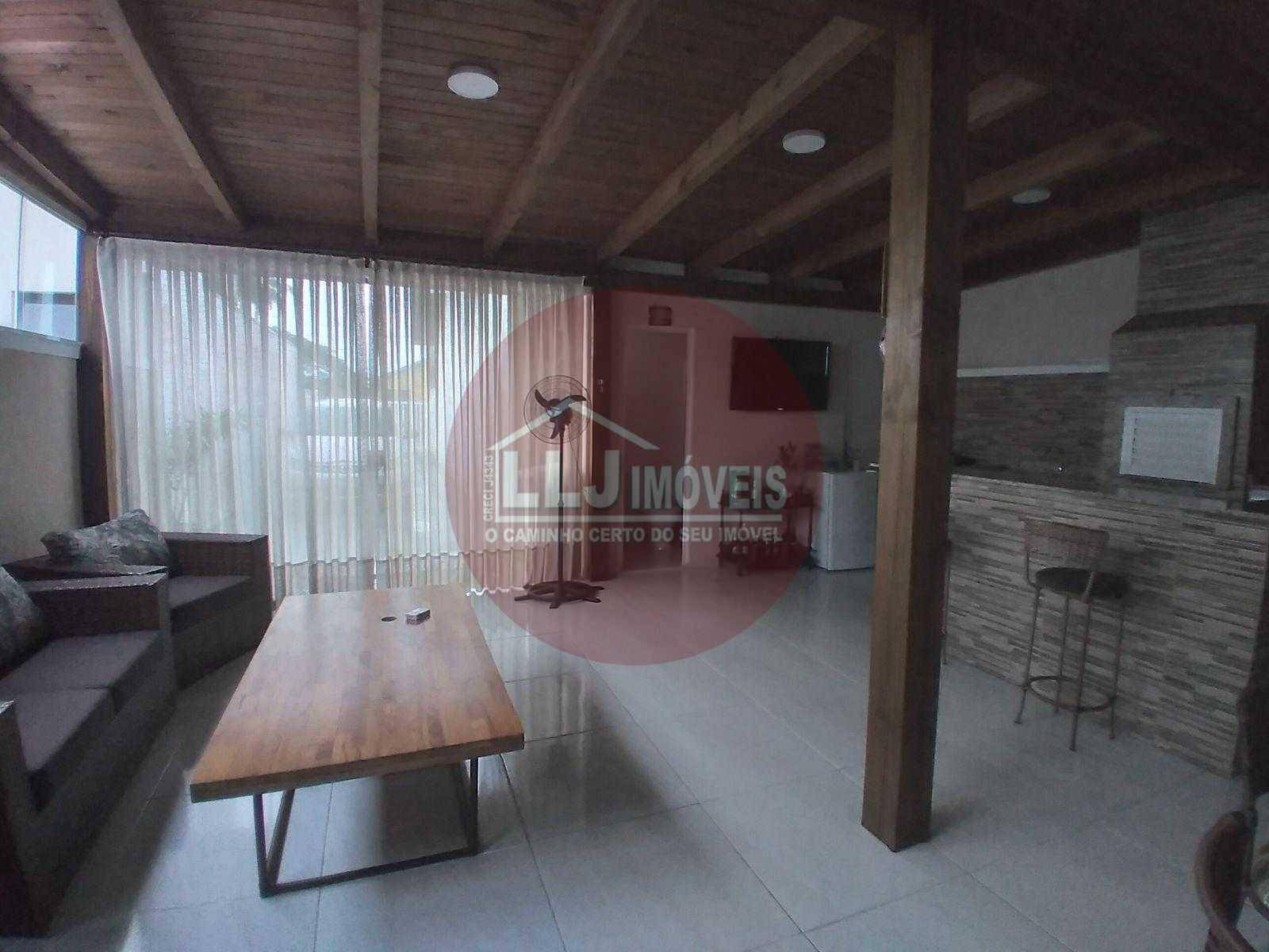 Casa Completa em Guaratuba com Móveis Planejados, Churrasqueira e Conforto