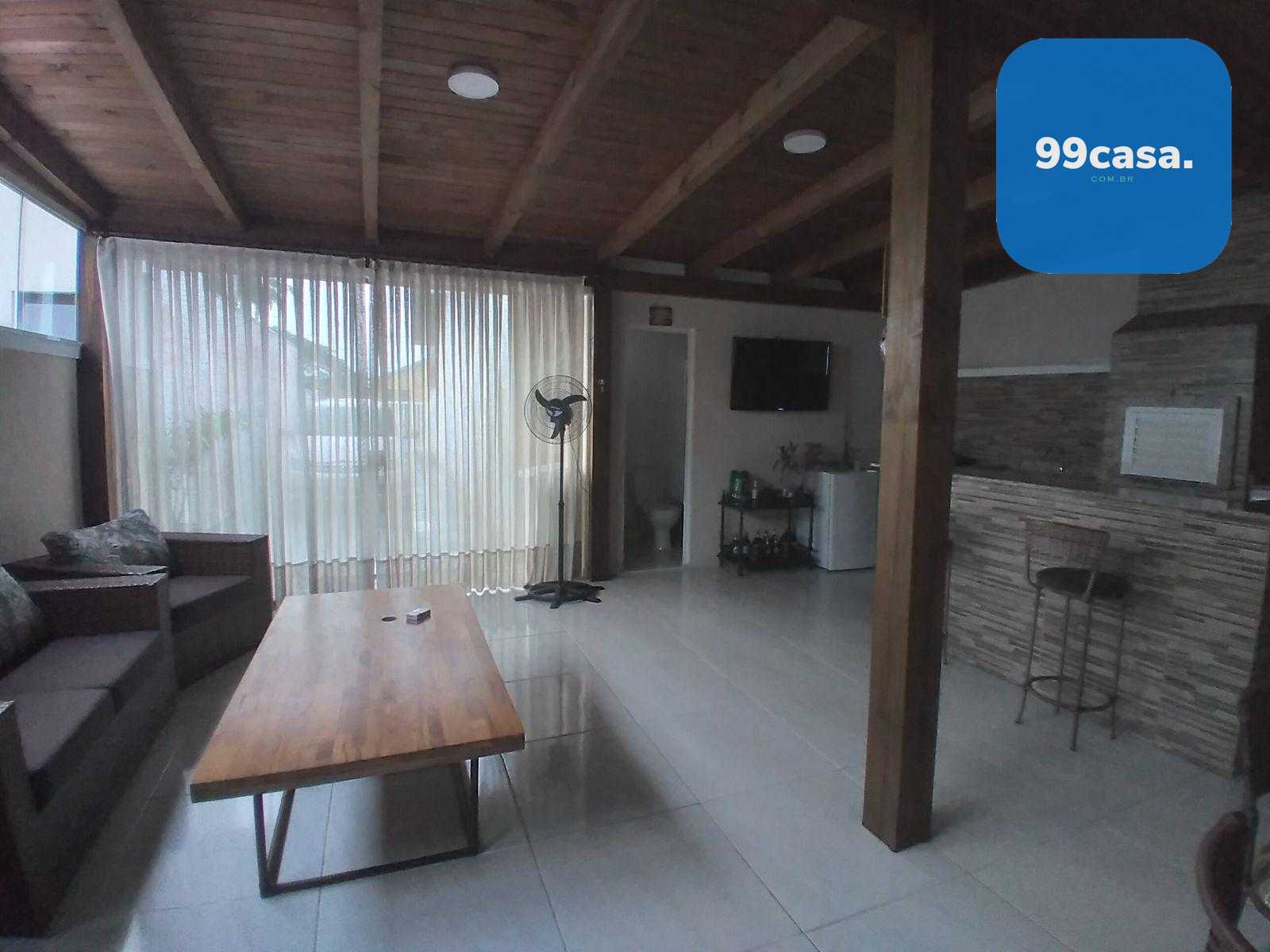 Casa Completa em Guaratuba com Móveis Planejados, Churrasqueir...