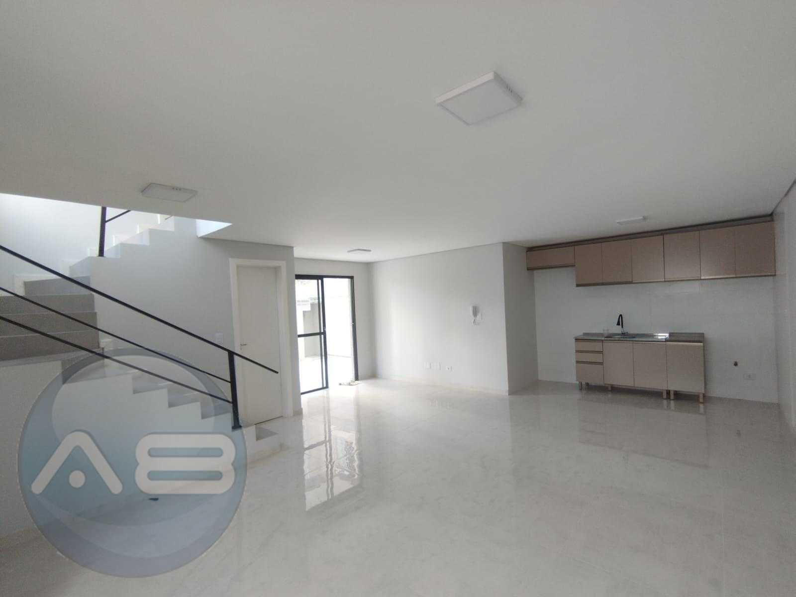 Sobrado Amplo e Moderno com Diferenciais à Venda no Bairro Ube...