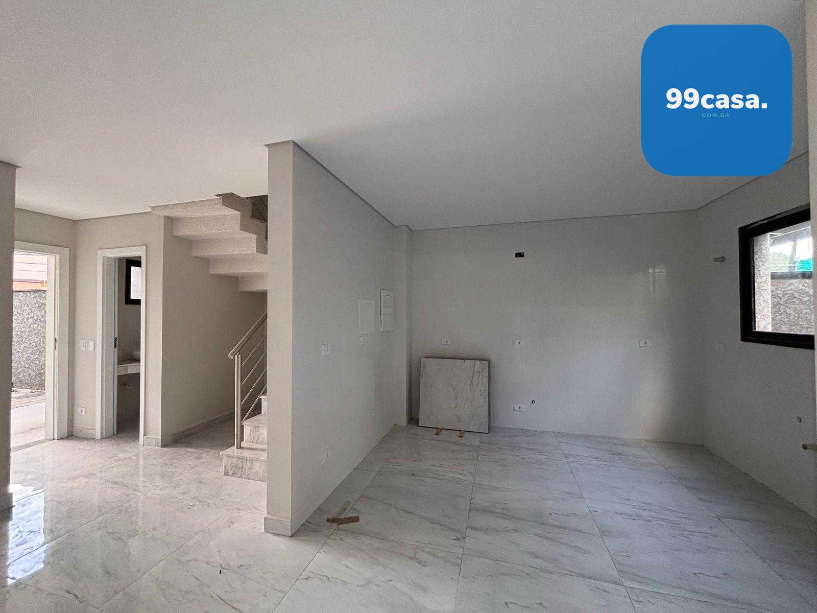 Sobrado à Venda no Bairro Uberaba  3 Quartos, Suíte e Ático