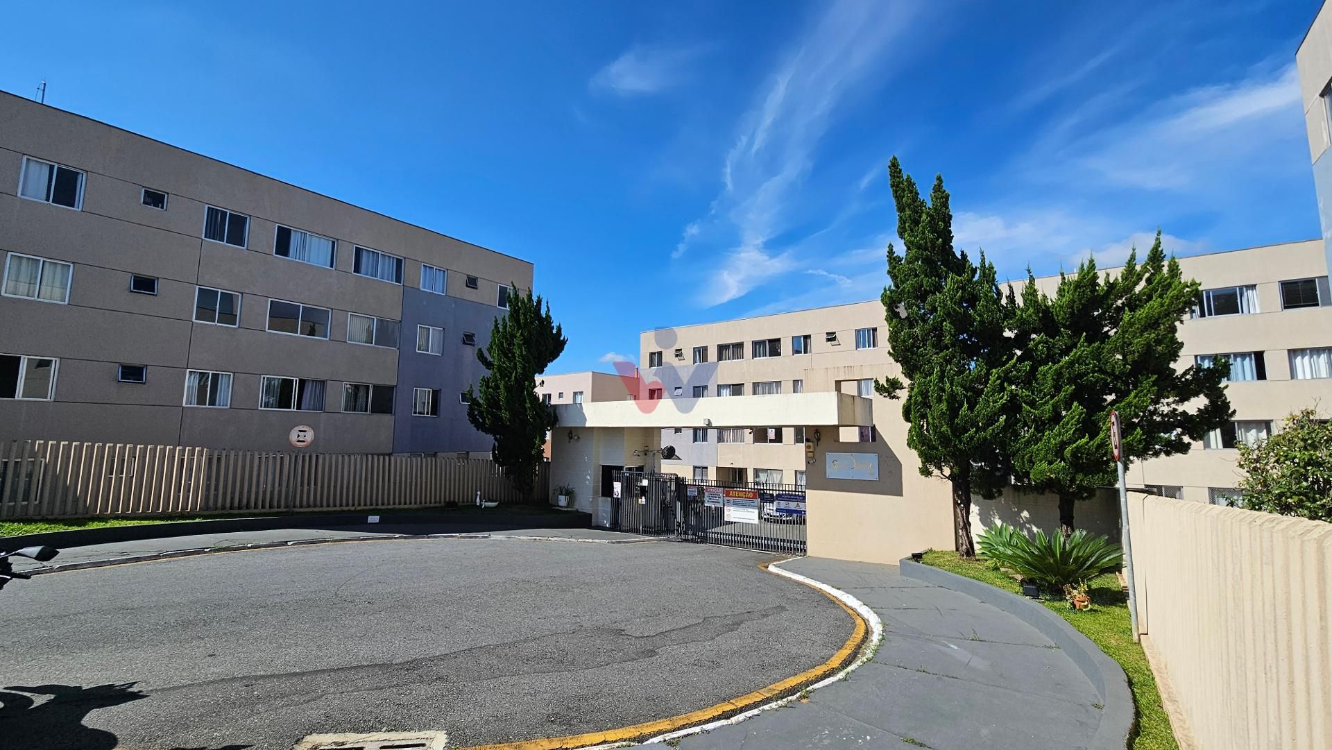 Apartamento 3 Quartos no Centro de Araucária com Condomínio Co...