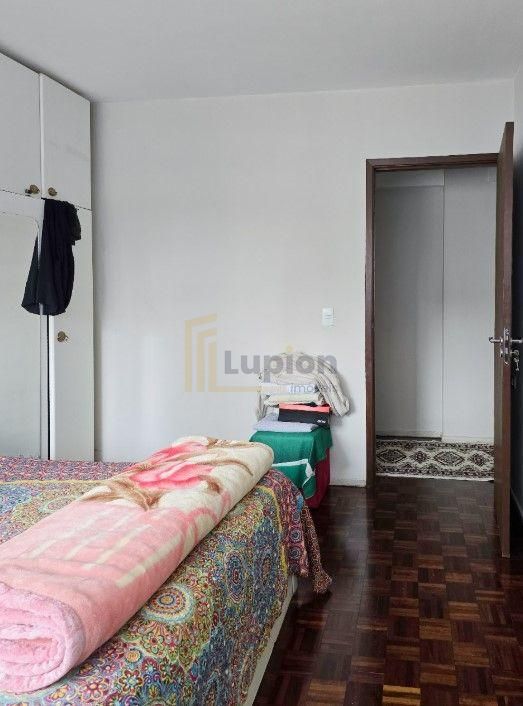 Apartamento 70m  no Edifício Sabrina  2 quartos, ótima localiz...