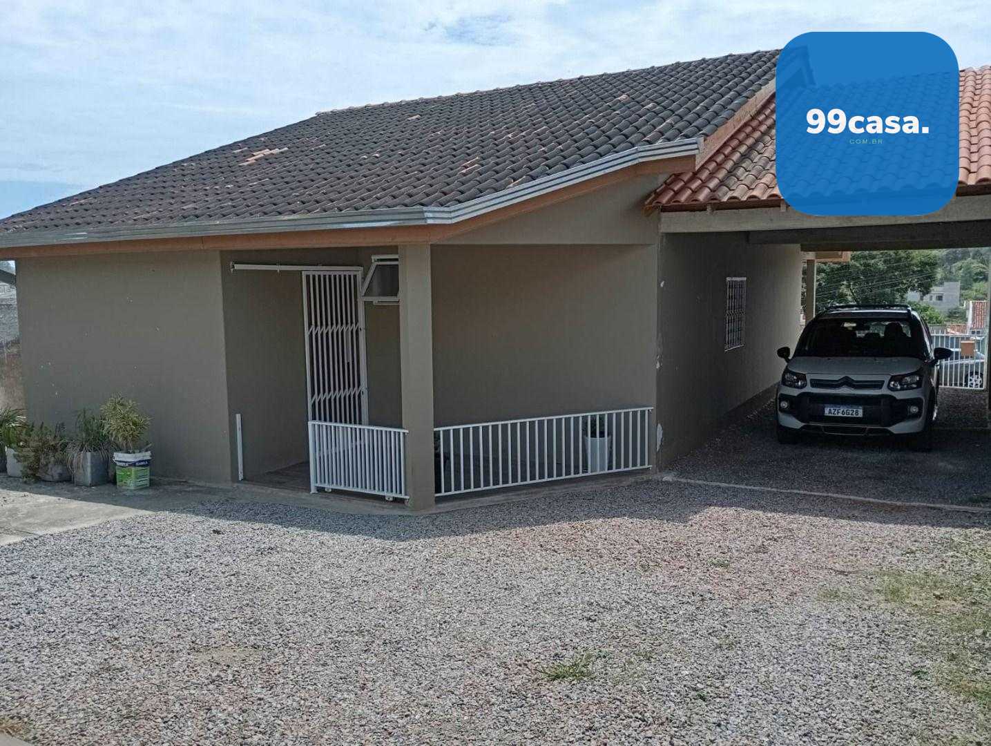 Terreno com Casa e Garagem de 5 Vagas  Conforto e Espaço em Lo...