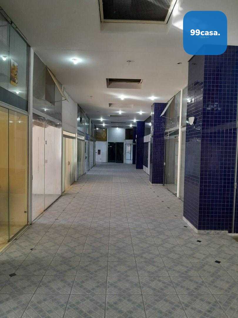 Loja ou Conjunto Comercial de 22m  na Sobreloja do Shopping Ca...