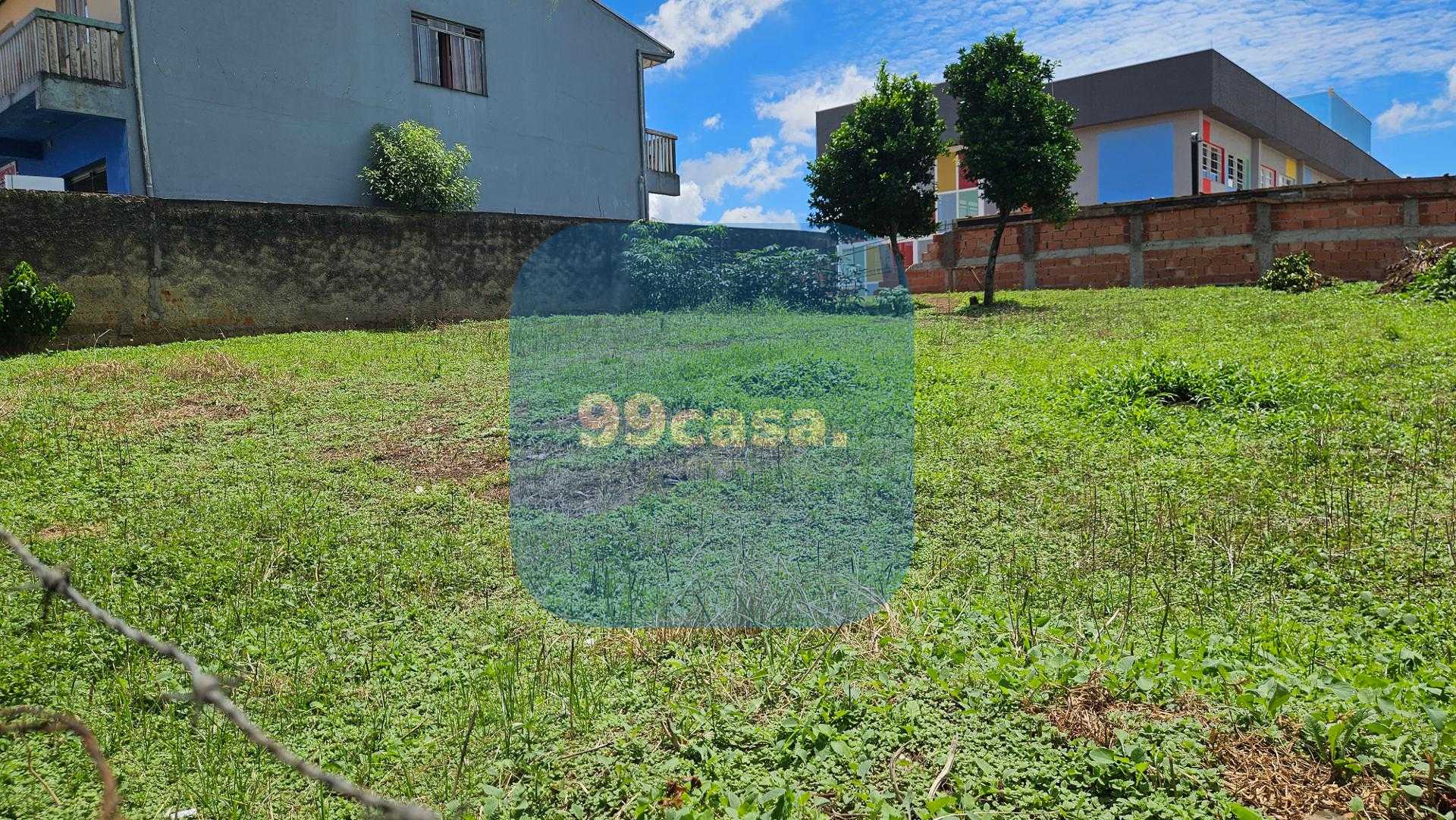 Terreno Espaçoso em Localização Privilegiada  Perfeito para Co...