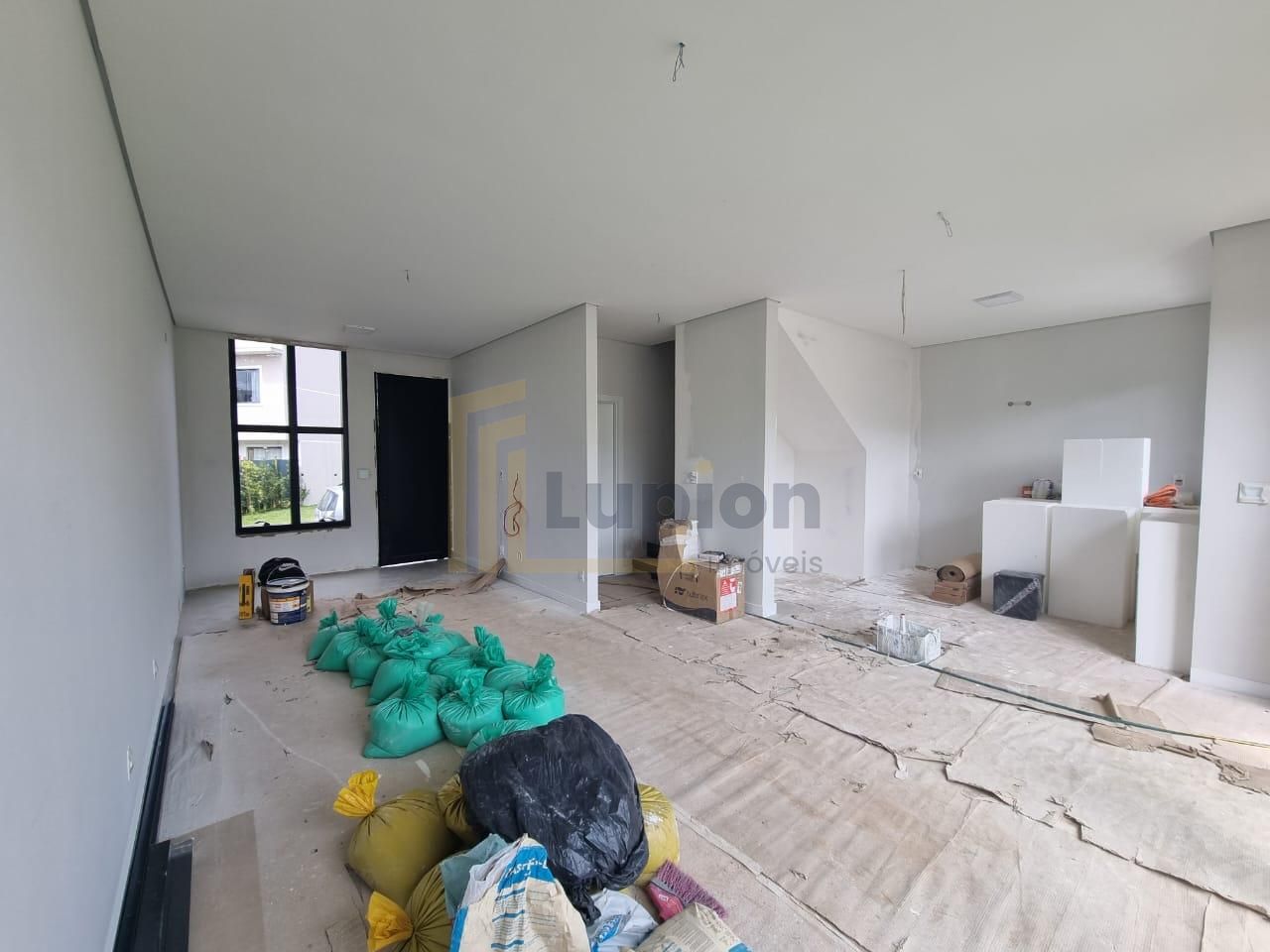 Sobrado Moderno 3 Quartos  1 Suíte  em Condomínio Fechado  Cam...