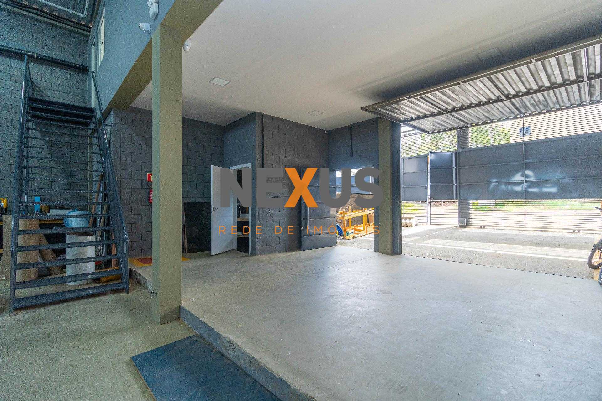 Galpão Industrial/Comercial à Venda em Fazenda Rio Grande: 587m²