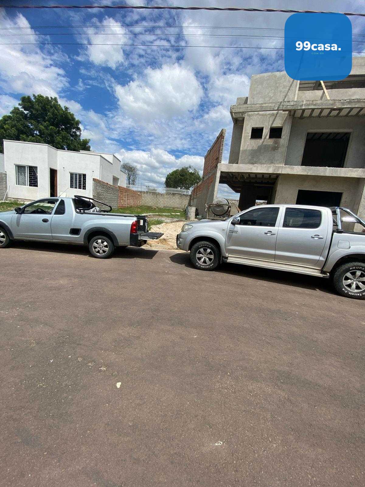 Sobrado Novo em Condomínio Fechado no Umbará com Acabamentos P...