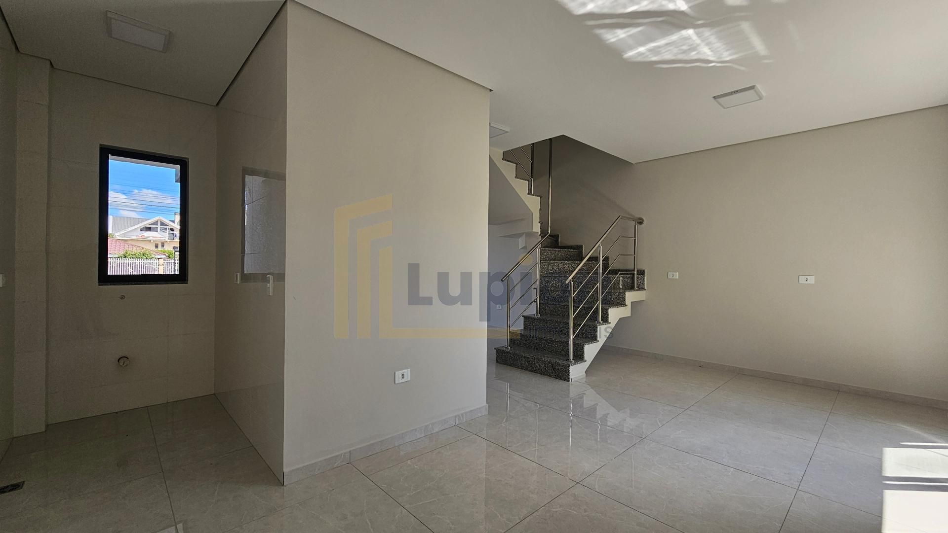 Sobrado 3 quartos com suíte no Bairro Estação, Araucária  Últi...