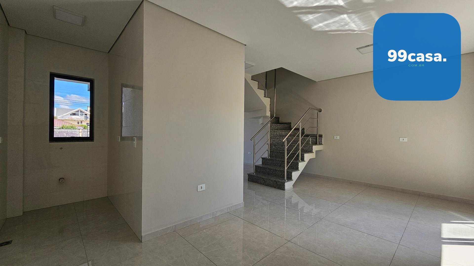 Sobrado 3 quartos com suíte no Bairro Estação, Araucária  Últi...