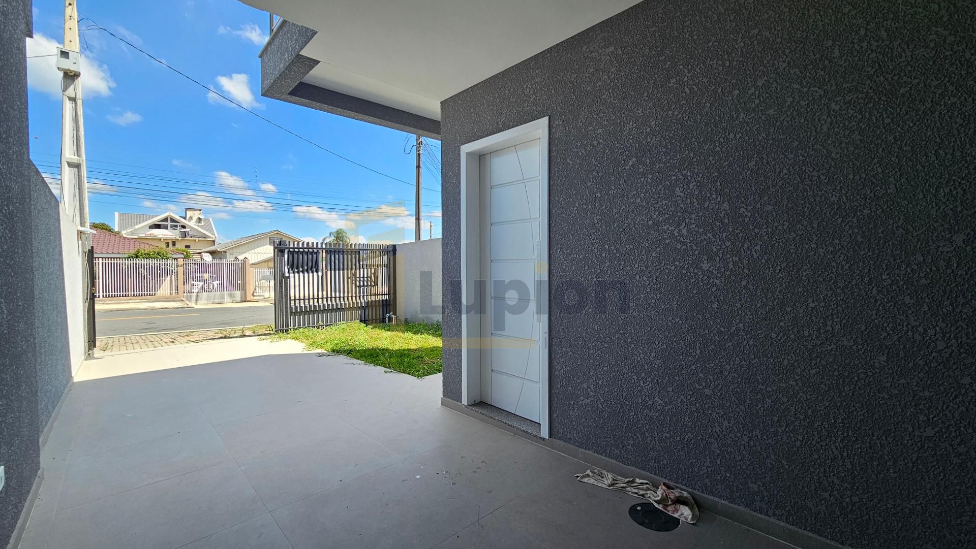 Sobrado 3 quartos com suíte no Bairro Estação, Araucária  Últi...