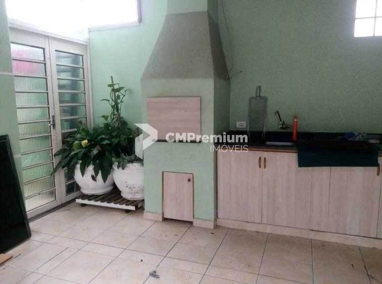 Excelente Sobrado com 3 Dormitórios e Ático Espaçoso, Próximo ...