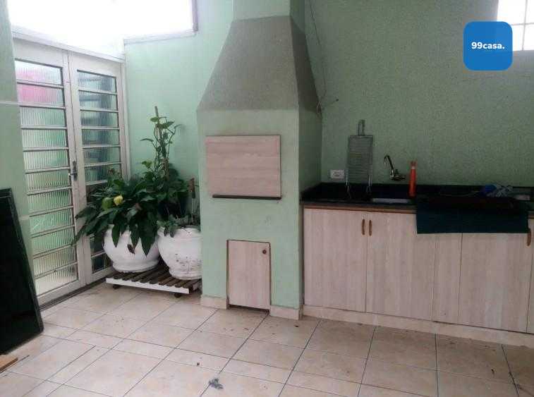Excelente Sobrado com 3 Dormitórios e Ático Espaçoso, Próximo ...