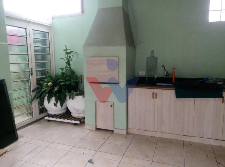 Excelente Sobrado com 3 Dormitórios e Ático Espaçoso, Próximo ...