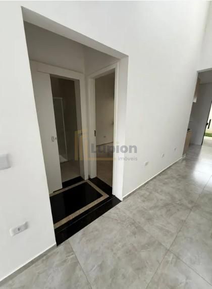 Lindo Sobrado Moderno com Terraço, Pé Direito Alto e Acabament...