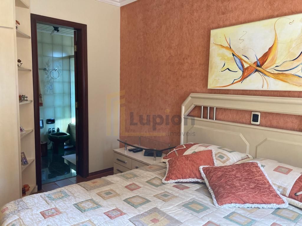 Lindo Apartamento à Venda no Edifício Colina Imperial, 3 Quart...