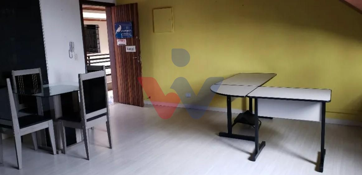 Sala Comercial 34m  nas Mercês  Excelente Investimento com Ren...